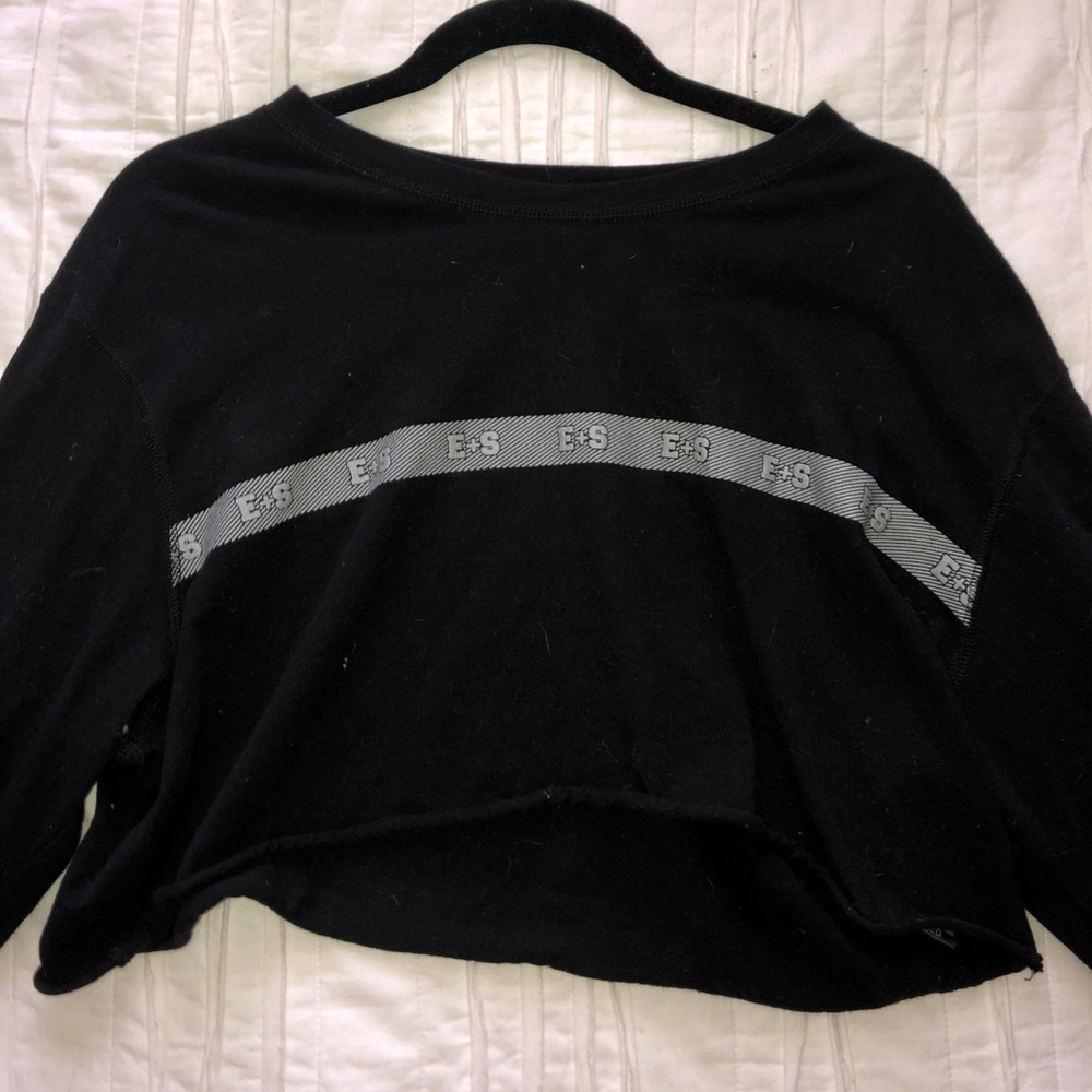 Emma and Sam crop tee